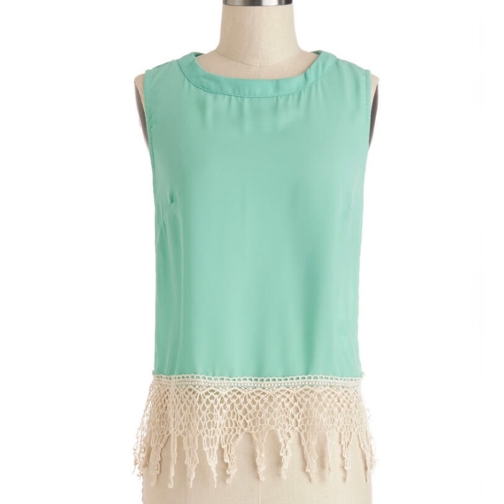 ModCloth Bebidas en Ibiza top in Large